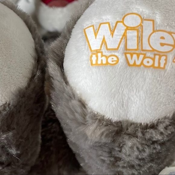 Build-A-Bear - Great Wolf Lodge Wiley the Wolf 16" - Picture 5 of 12